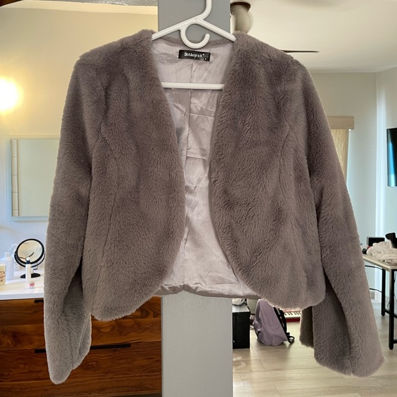 Allegra K grey Cropped Faux Fur Jacket - Picture 7 of 8